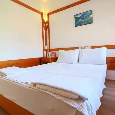 önemli Bed & Breakfast Side